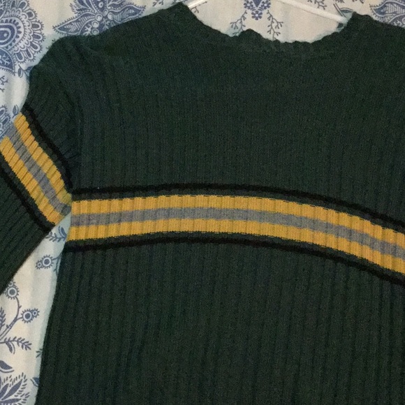 Long sleeved crop top - Picture 4 of 5